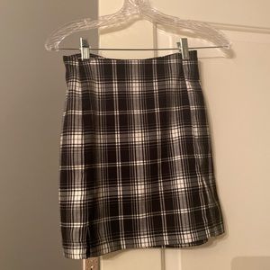 brandy melville plaid mini skirt